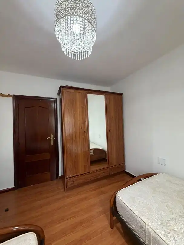 Schlafzimmer von Wohnung zur Miete in Laviana mit Heizung und Balkon