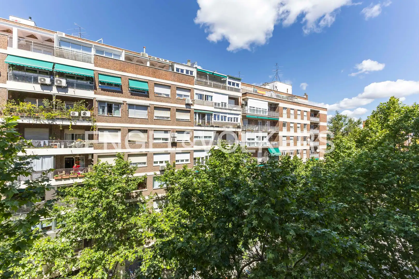 Vista exterior de Pis en venda en Madrid amb Aire condicionat, Calefacció i Parquet