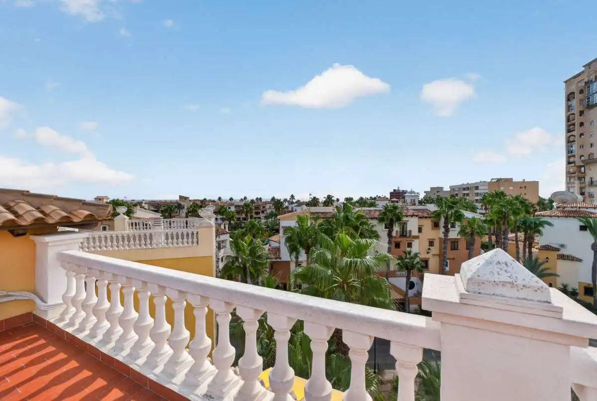 Penthouse with lift for sale in Playa de los Locos, imagen 20