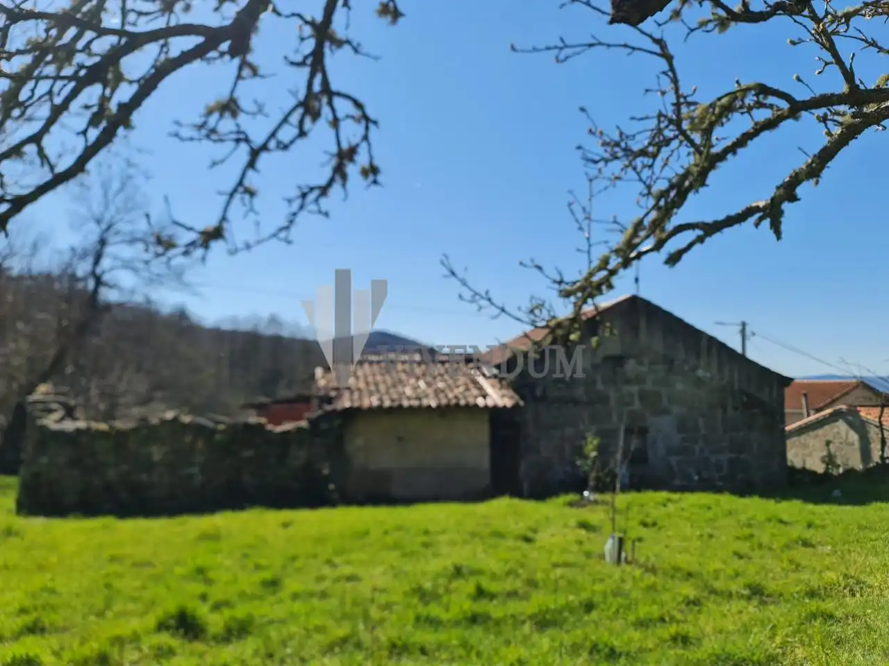 Haus oder Chalet zum Verkauf in Xinzo de Limia mit Privatgarten, Terrasse und Balkon