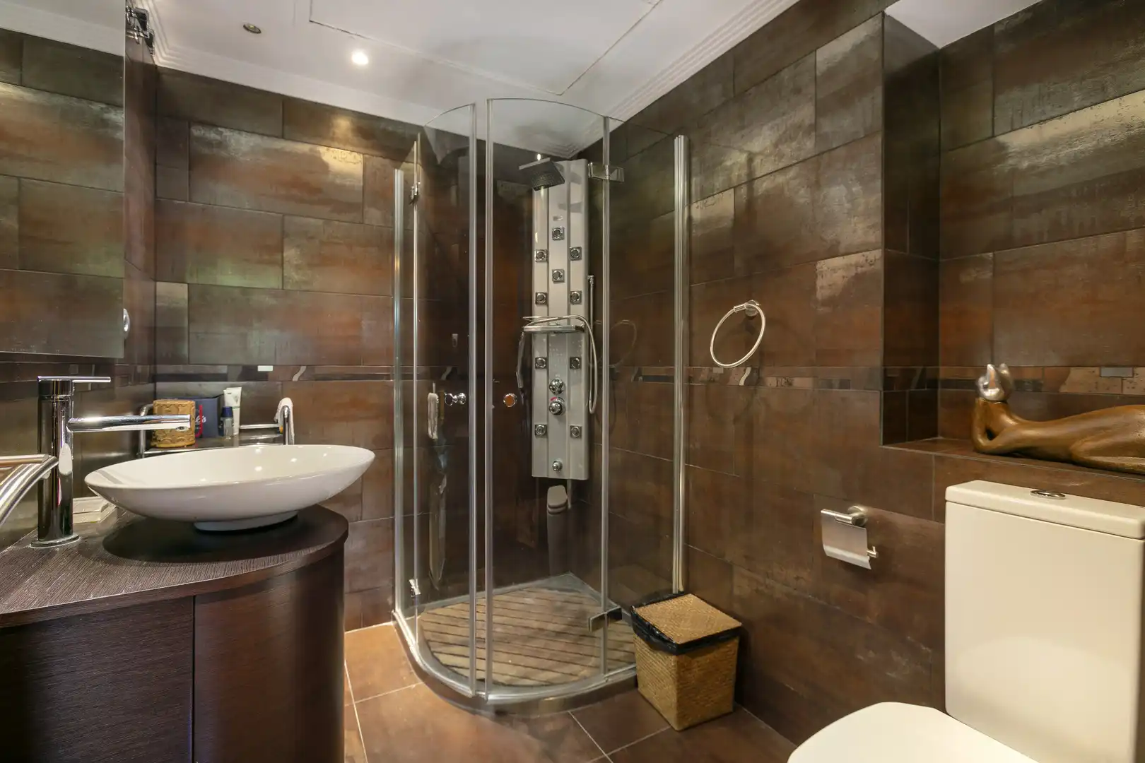Baño de Apartamento en venta en Marbella con Aire acondicionado, Terraza y Piscina