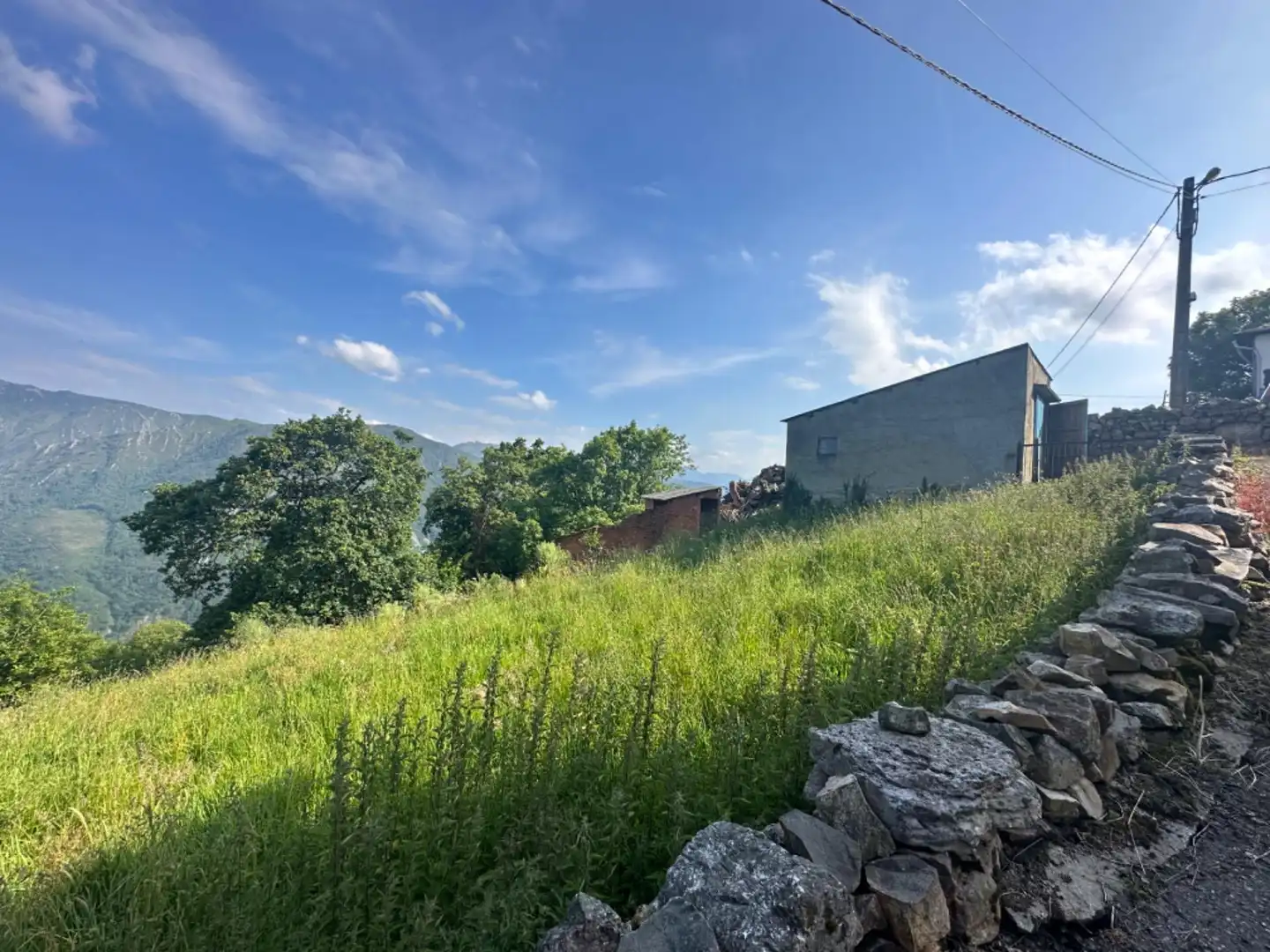 Casa o xalet en venda en Salas amb Jardí privat