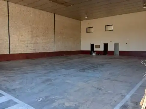 Nau industrial de lloguer a Camino Viejo de Logroño 156