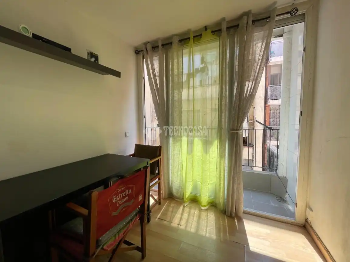 Habitación de Piso en venta en Mataró con Parquet y Balcón
