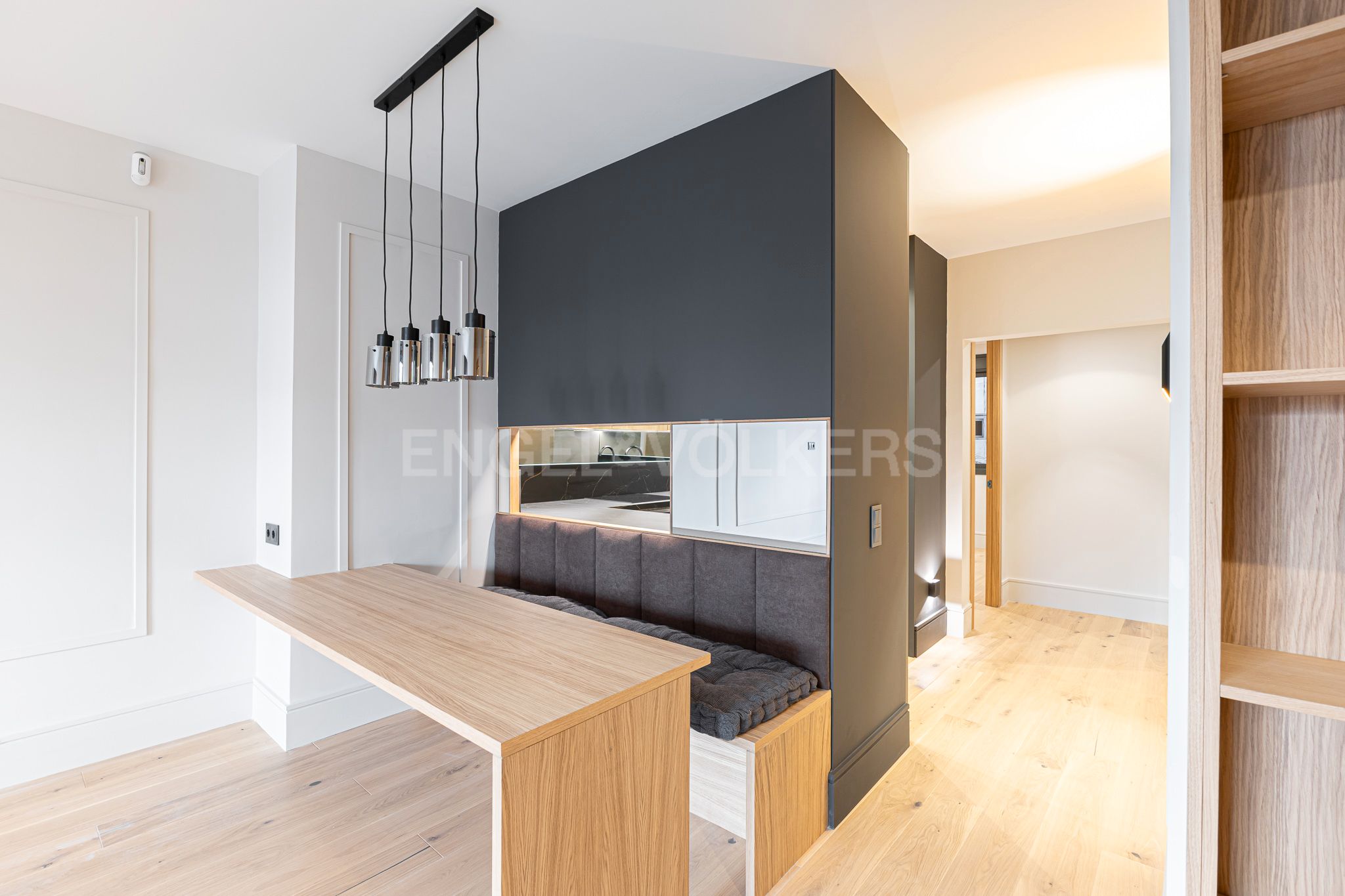 Dining room of Apartment for sale in  Barcelona Capital  with Air Conditioner, Heating and Parquet flooring