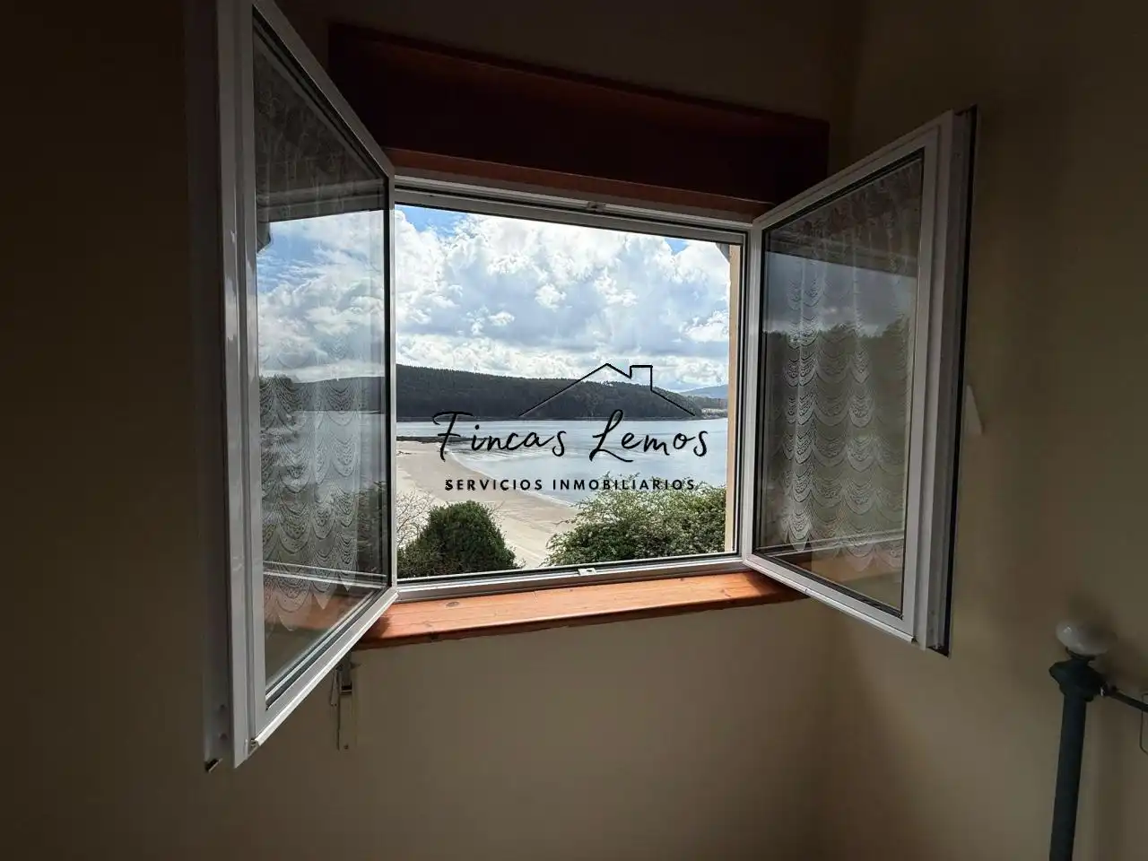Casa o chalet en venta en Camariñas con Jardín privado, Terraza y Amueblado