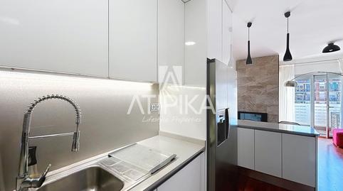 Foto 4 de Ático de alquiler en Sant Antoni, Barcelona