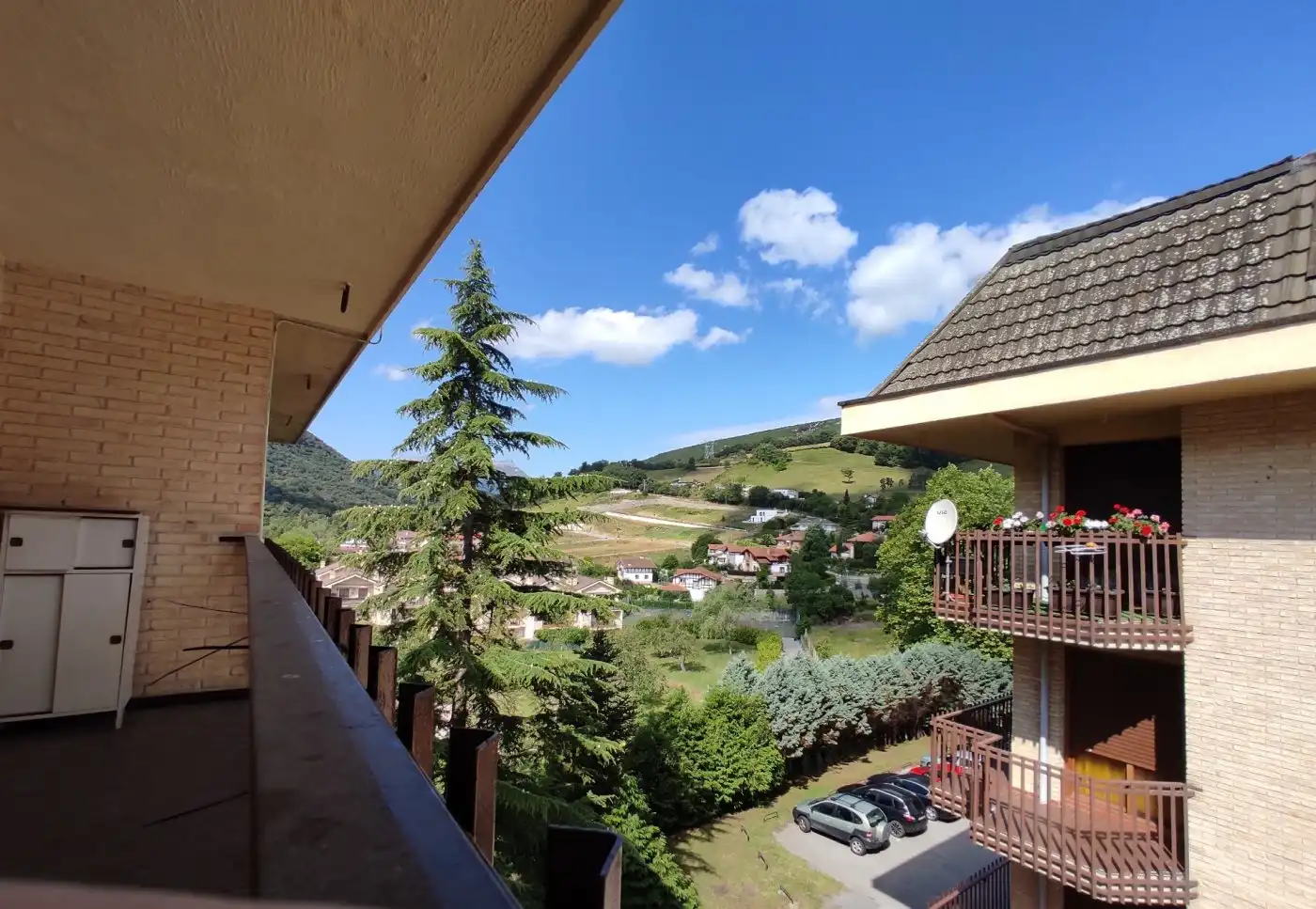 Vista exterior de Piso en venta en Artziniega con Calefacción, Jardín privado y Trastero