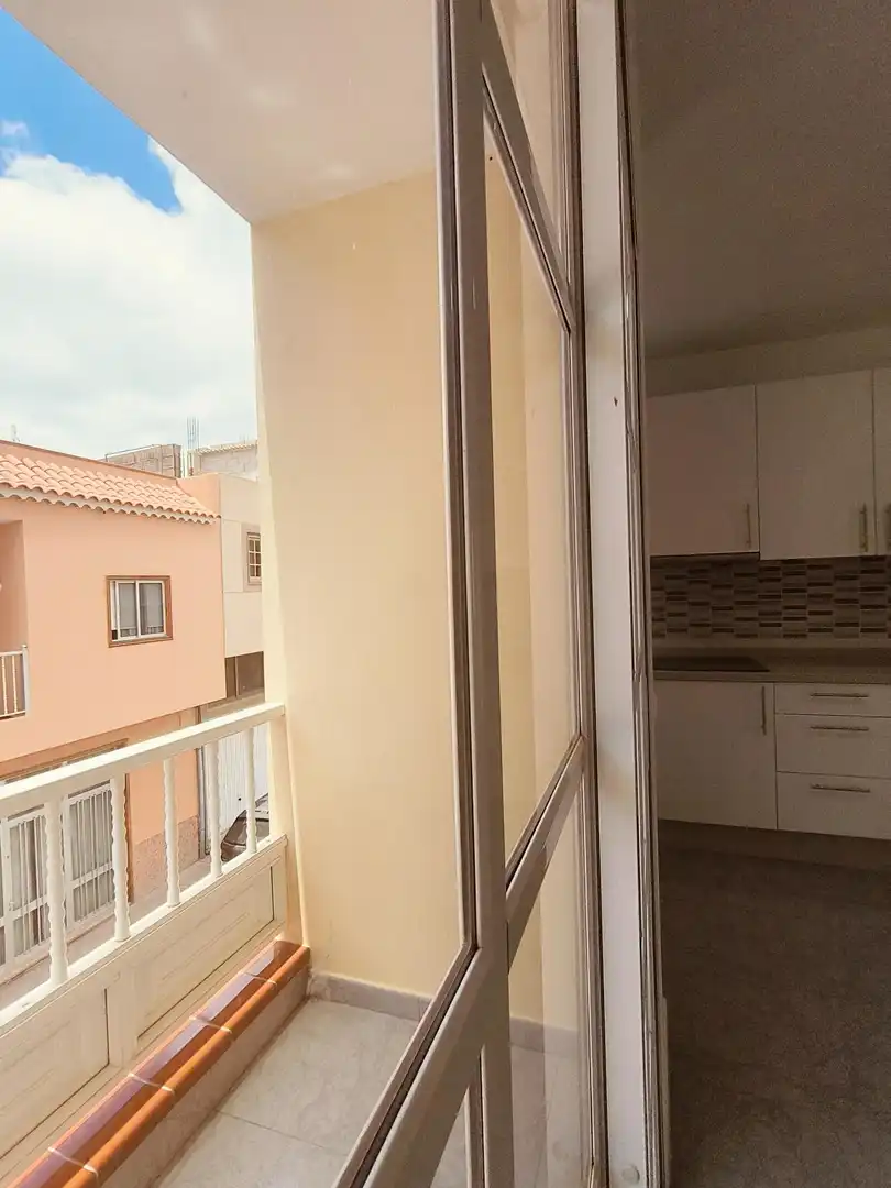 Flat for rent in Calle Calle Rafael Alberti, Guargacho