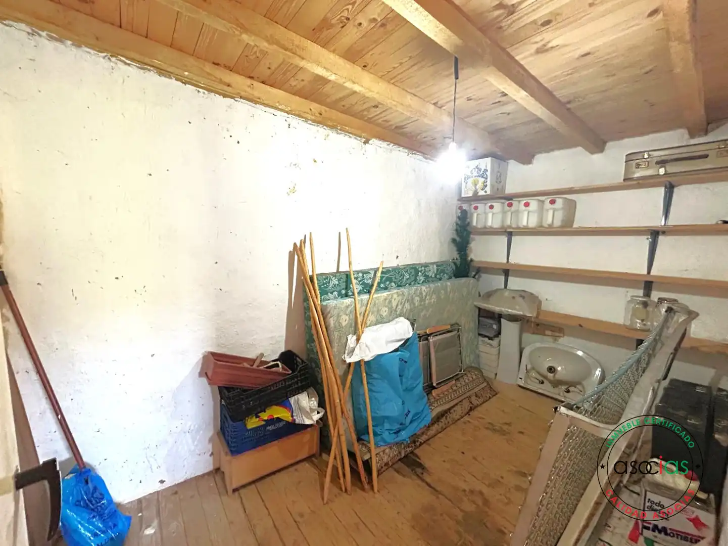 Casa o xalet en venda en Villazanzo de Valderaduey amb Jardí privat, Terrassa i Moblat