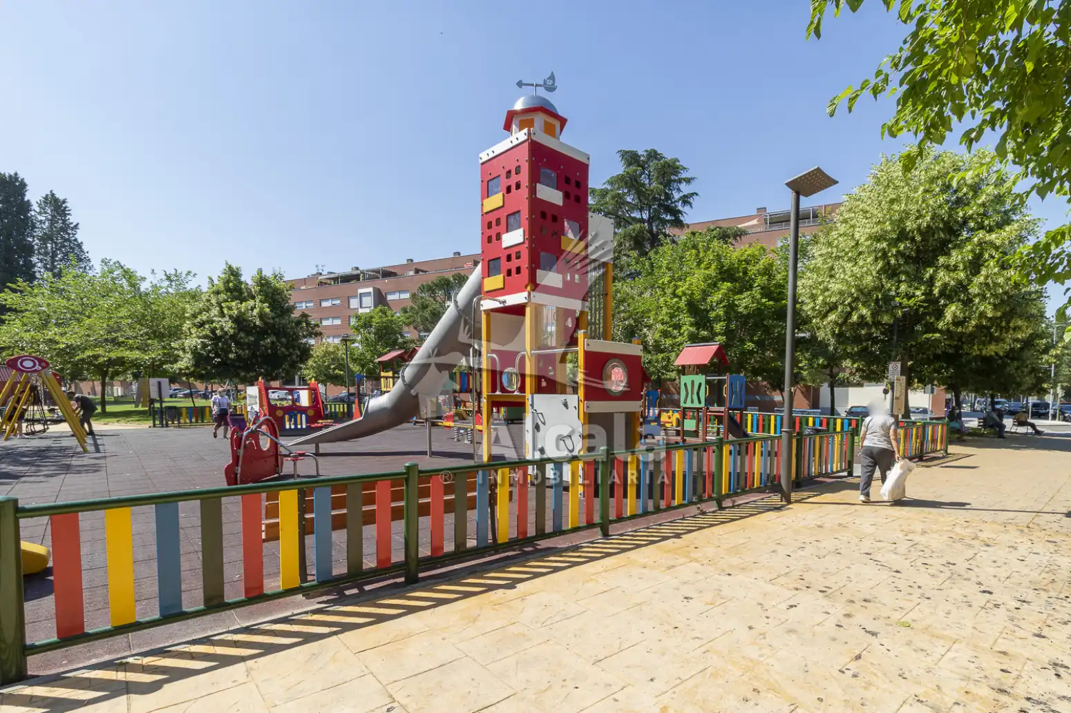 Vista exterior de Pis en venda en Azuqueca de Henares amb Aire condicionat, Calefacció i Terrassa