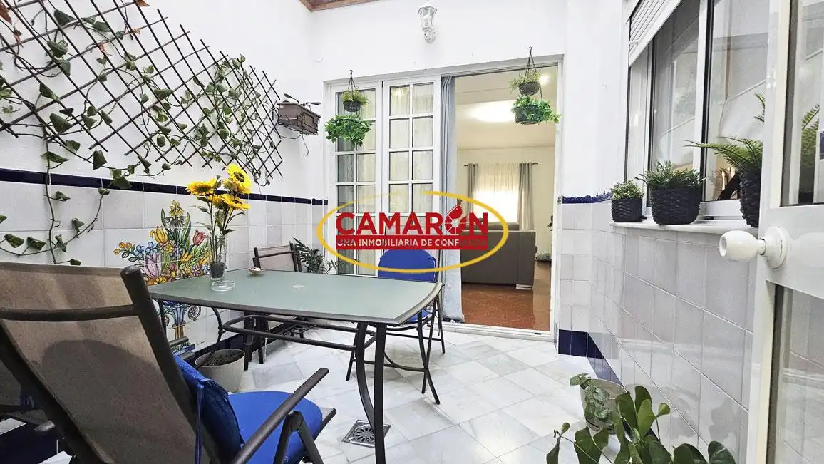 Jardín de Casa adosada en venta en La Puebla del Río