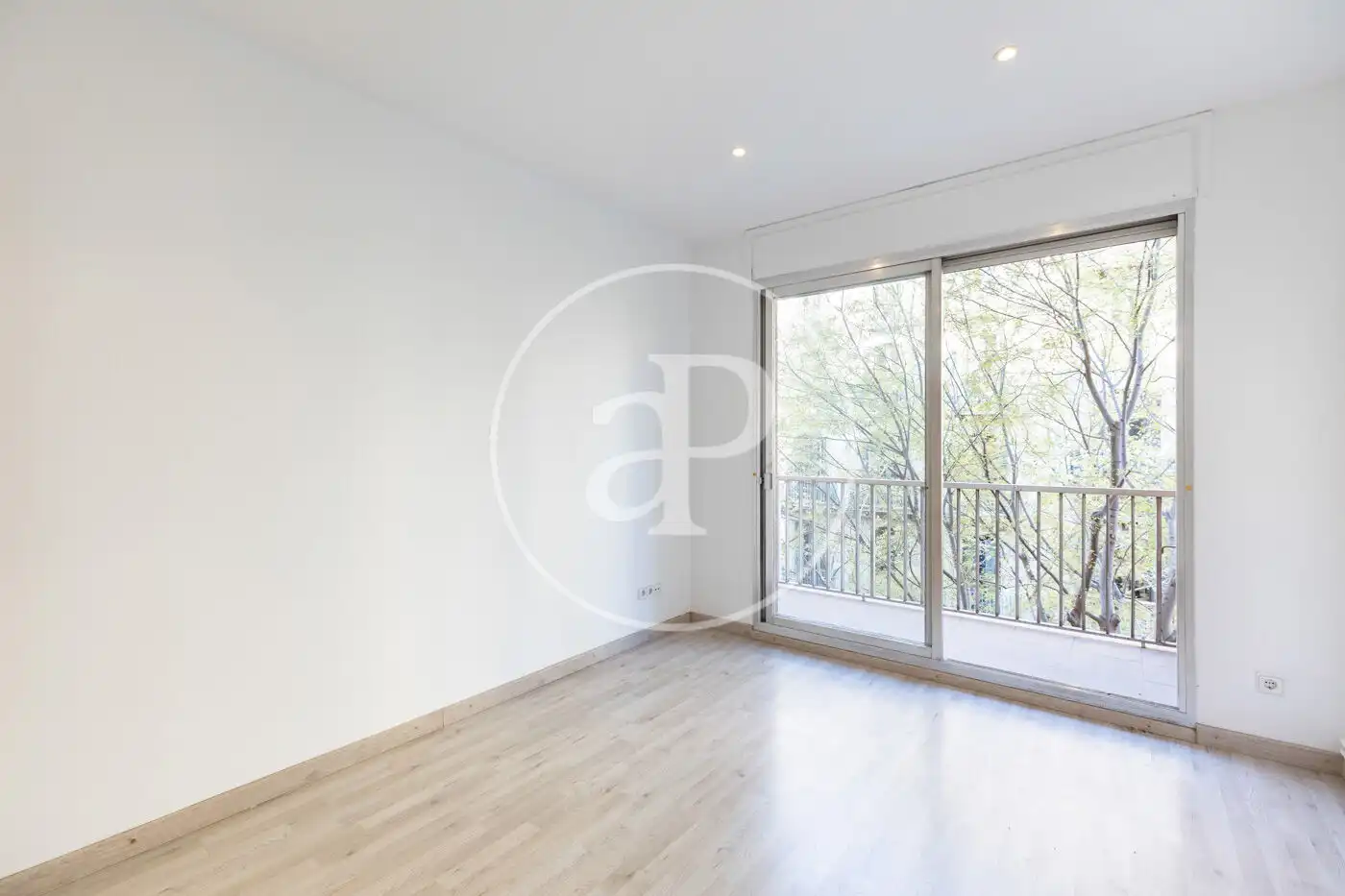 Habitación de Piso en venta en Barcelona con Aire acondicionado, Calefacción y Terraza