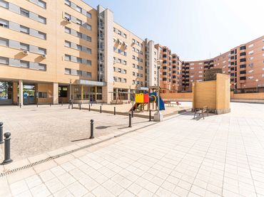 Einzelparkplatz mit Aufzug zum Verkauf in Avenida Carlos V 51