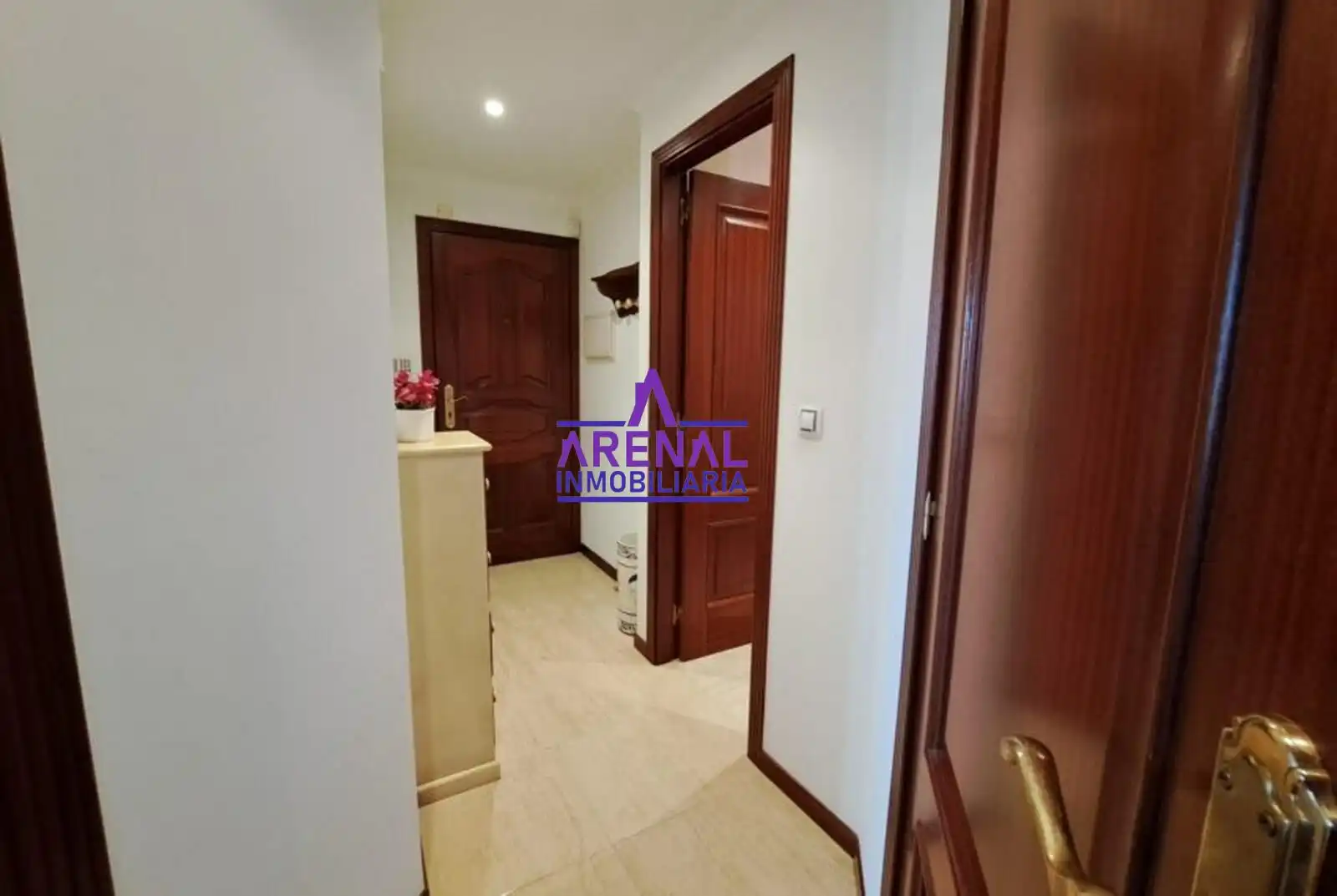Habitación de Estudio en venta en A Pobra do Caramiñal con Calefacción, Terraza y Trastero