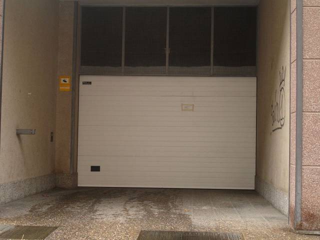 Garaje en Alquiler en Rambla de Xavier Cugat, 35 en Fontajau - Sant Ponç