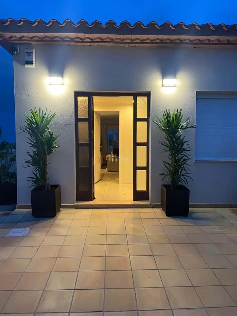Houses for sale in L'Alfàs del Pi  with Air Conditioner, Terrace and Storage room