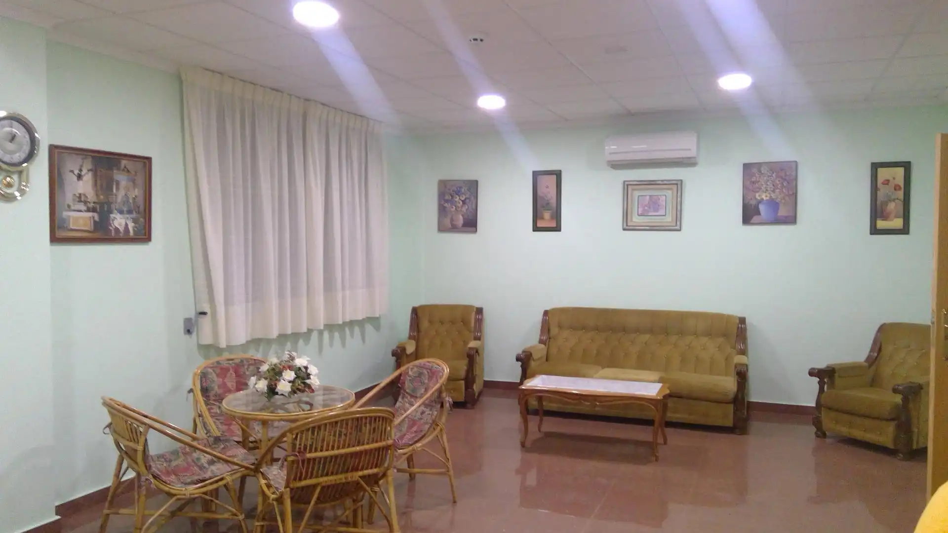 Sala d'estar de Local en venda en Robledo