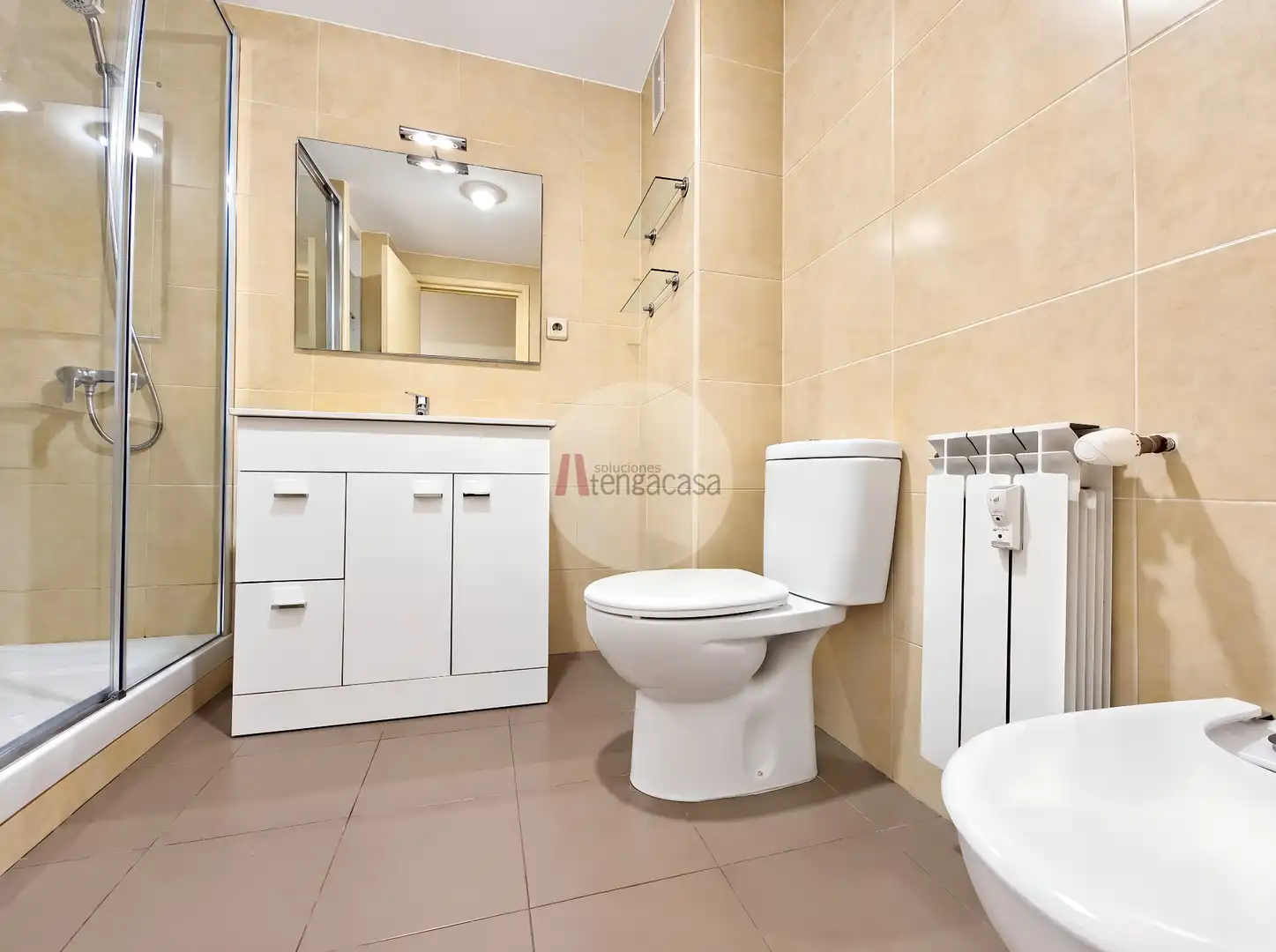 Badezimmer von Wohnung zur Miete in Barrio de Salamanca