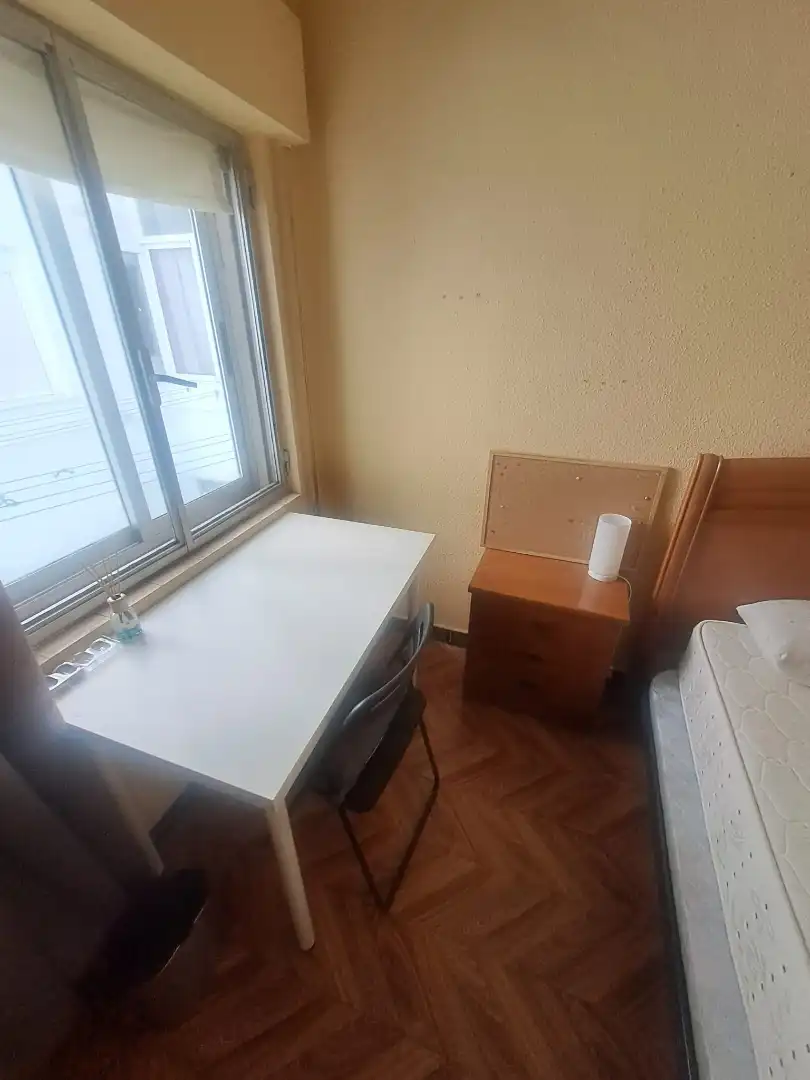 Flat with terrace to rent in Avenida de Portugal 26, imagen 4