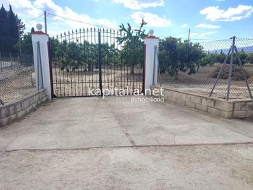 Terreno rustico in vendita a El Llombo