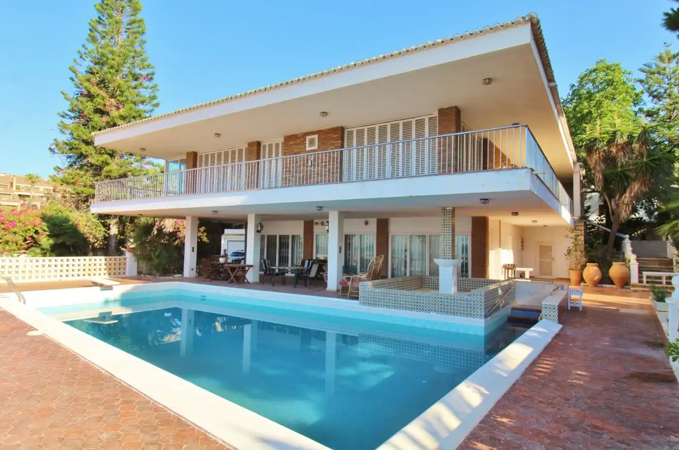 Chalet con terraza en venta en Playa de San Juan - El Cabo de las Huertas
