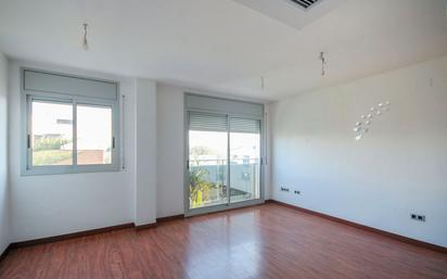 Living room of Flat for sale in Vilanova i la Geltrú