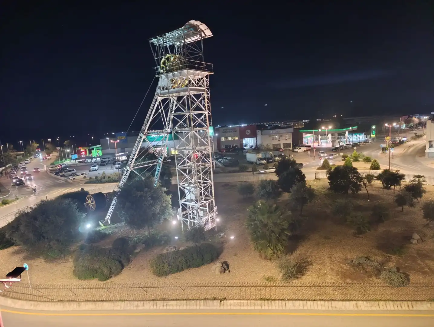 Vista exterior de Dúplex en venda en Linares amb Aire condicionat, Calefacció i Terrassa