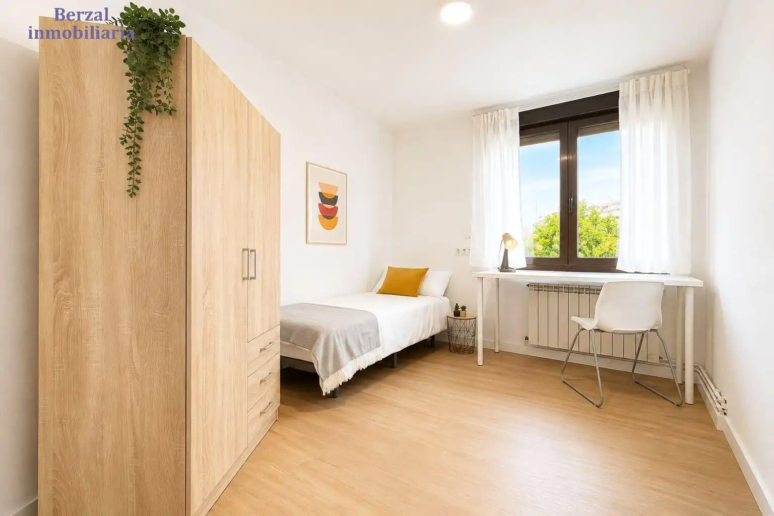Bedroom of Flat for rent in  Logroño  with Heating, Terrace and Furnished