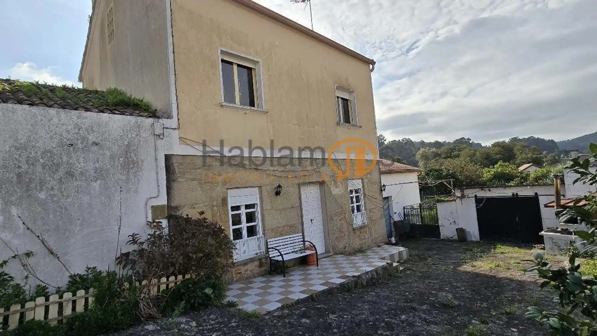 Exterior view of Houses for sale in Vilagarcía de Arousa  with Heating, Private garden and Storage room