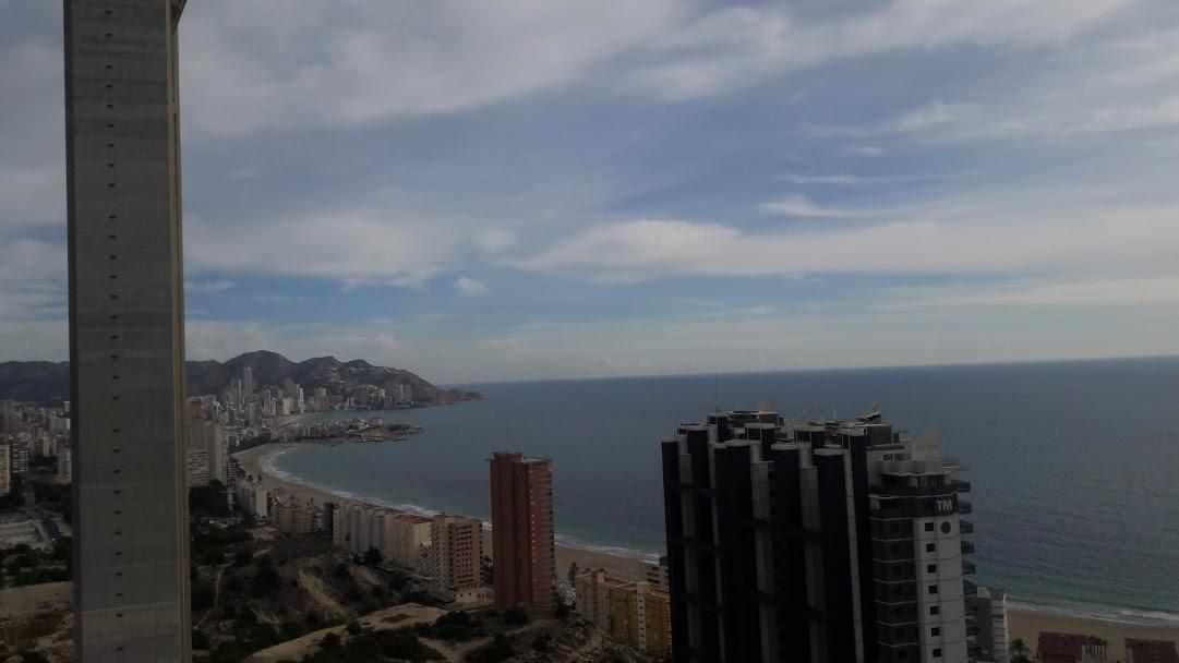 Dormitori de Àtic en venda en Benidorm amb Calefacció, Jardí privat i Terrassa
