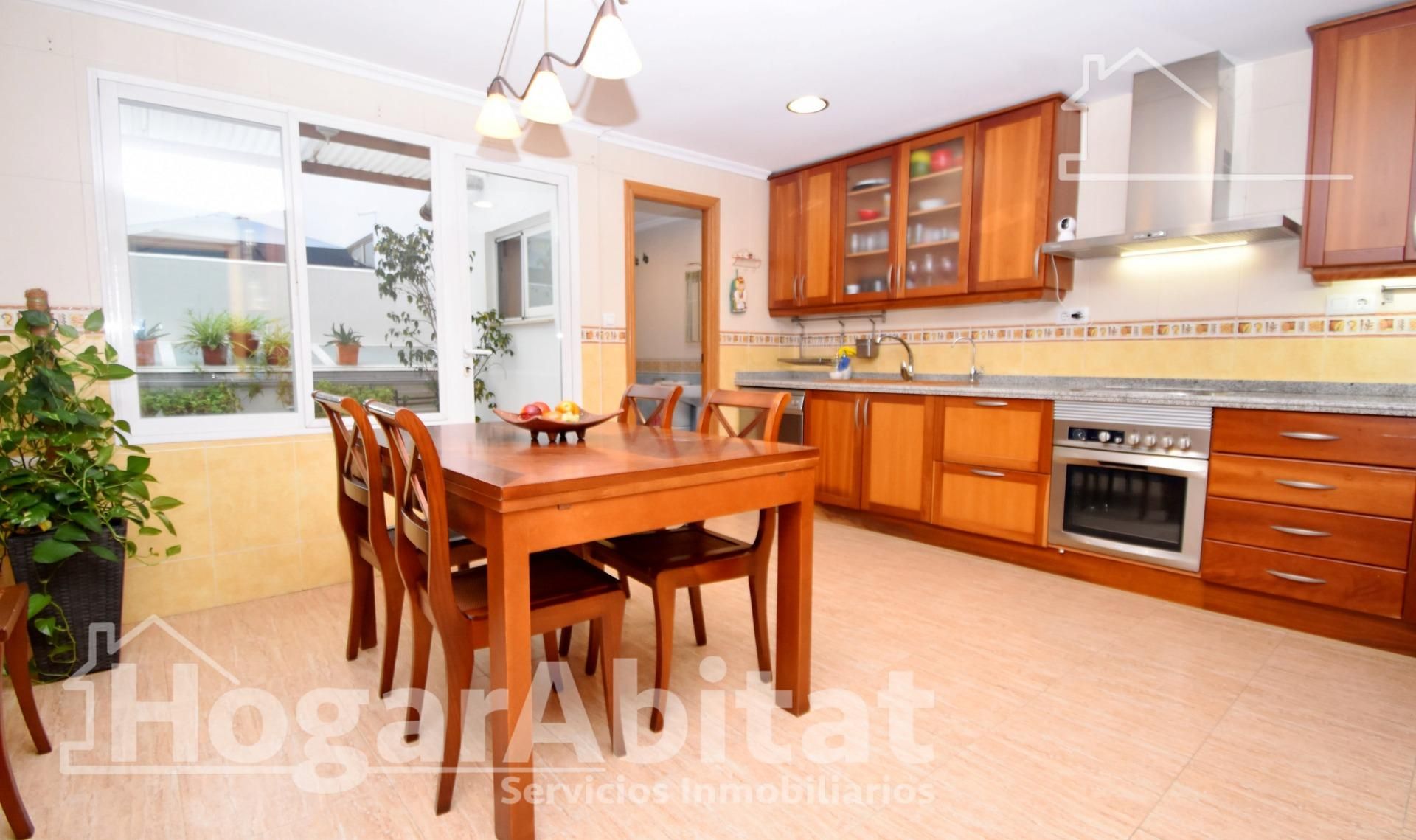Kitchen of Single-family semi-detached for sale in Alzira  with Air Conditioner, Terrace and Storage room