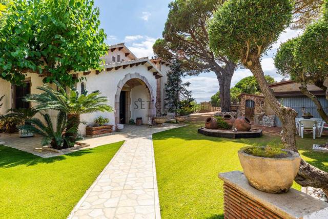 Casa-chalet en Venta en Urbanitzacions