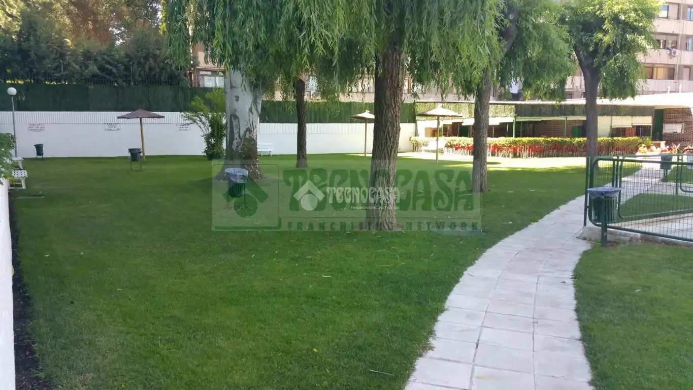 Garden of Flat for sale in Fuenlabrada  with Air Conditioner, Heating and Community pool