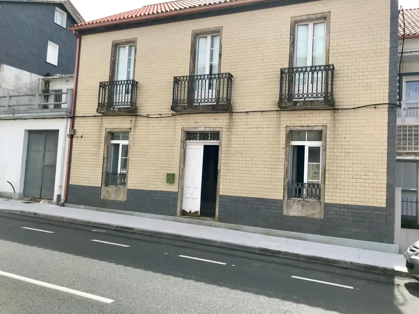 Vista exterior de Casa adosada en venta en Outes con Terraza y Balcón