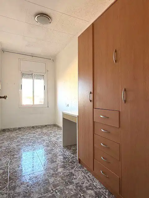 Dormitori de Pis en venda en Sant Boi de Llobregat amb Aire condicionat i Calefacció