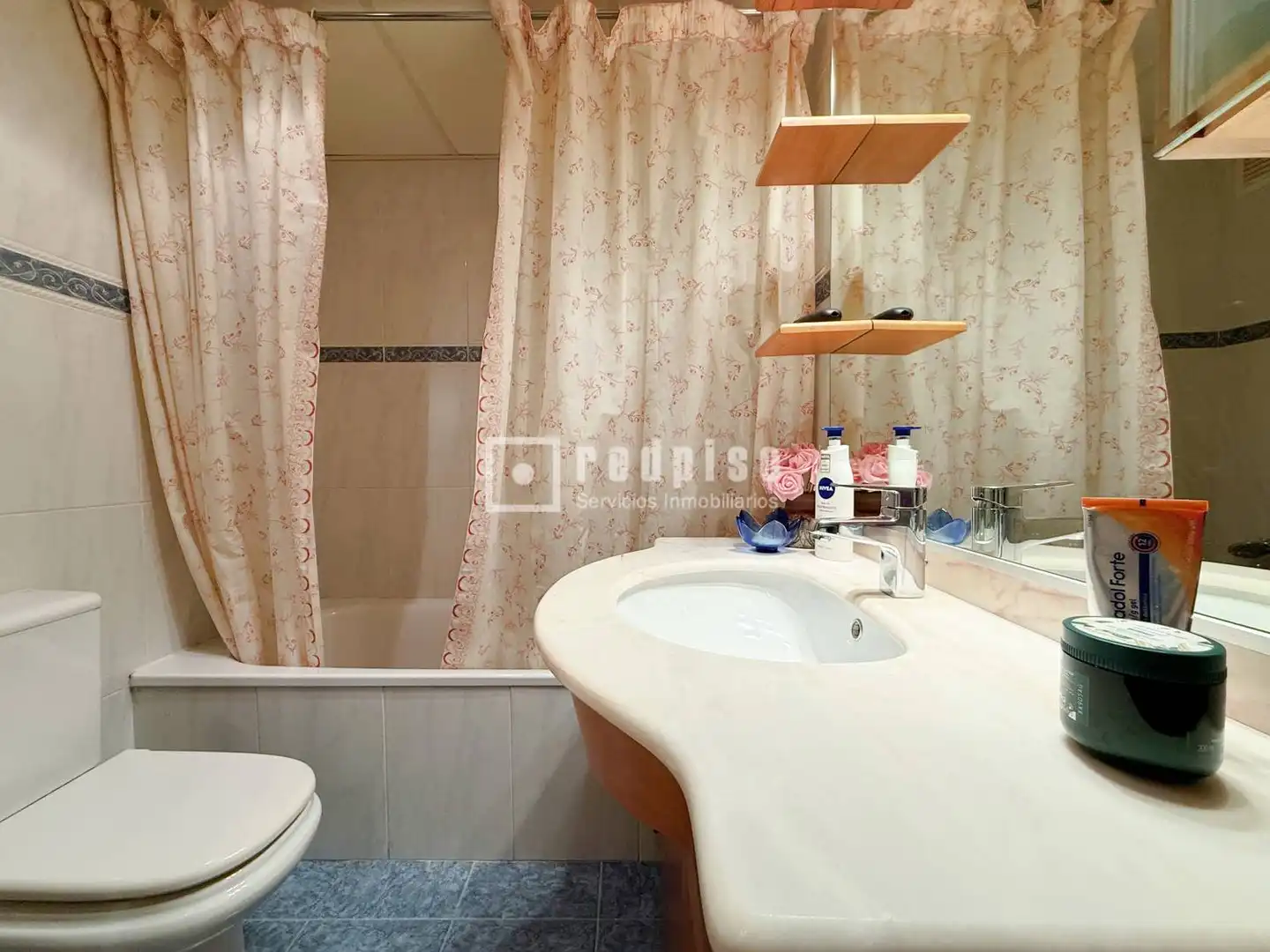 Baño de Piso en venta en Málaga con Aire acondicionado y Terraza