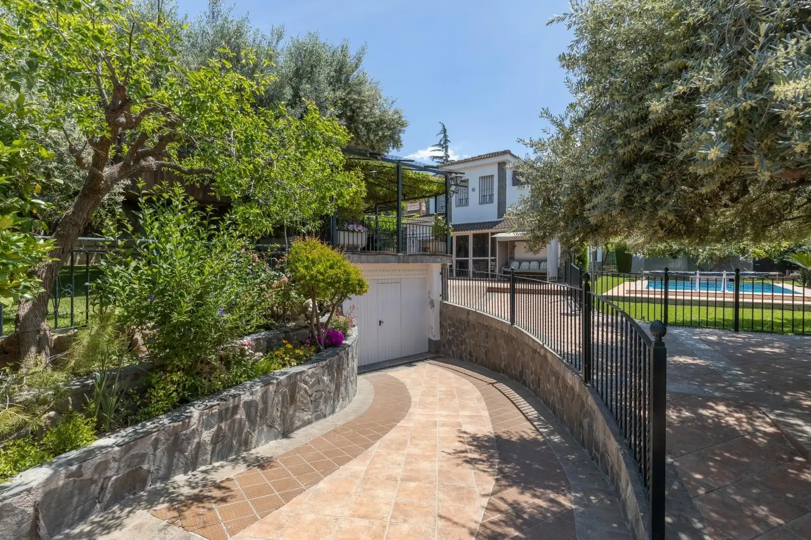 Casa o chalet en venta en Calle Calle Borgoña, Villa de Otura