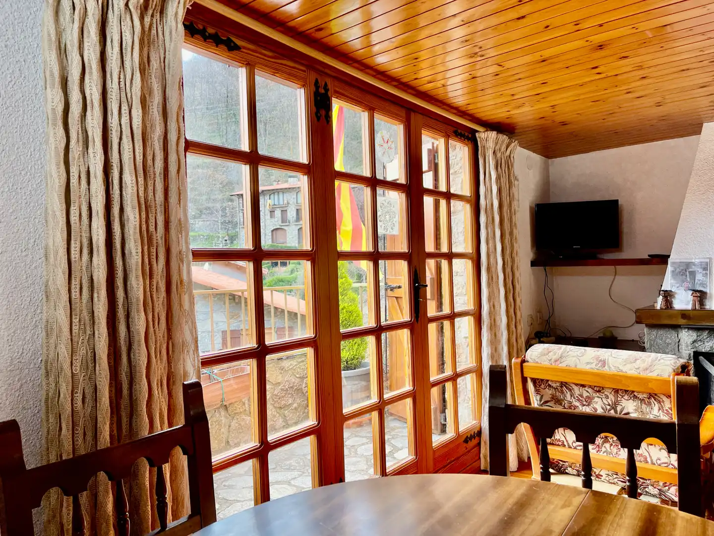 Comedor de Ático en venta en Setcases con Calefacción, Terraza y Amueblado
