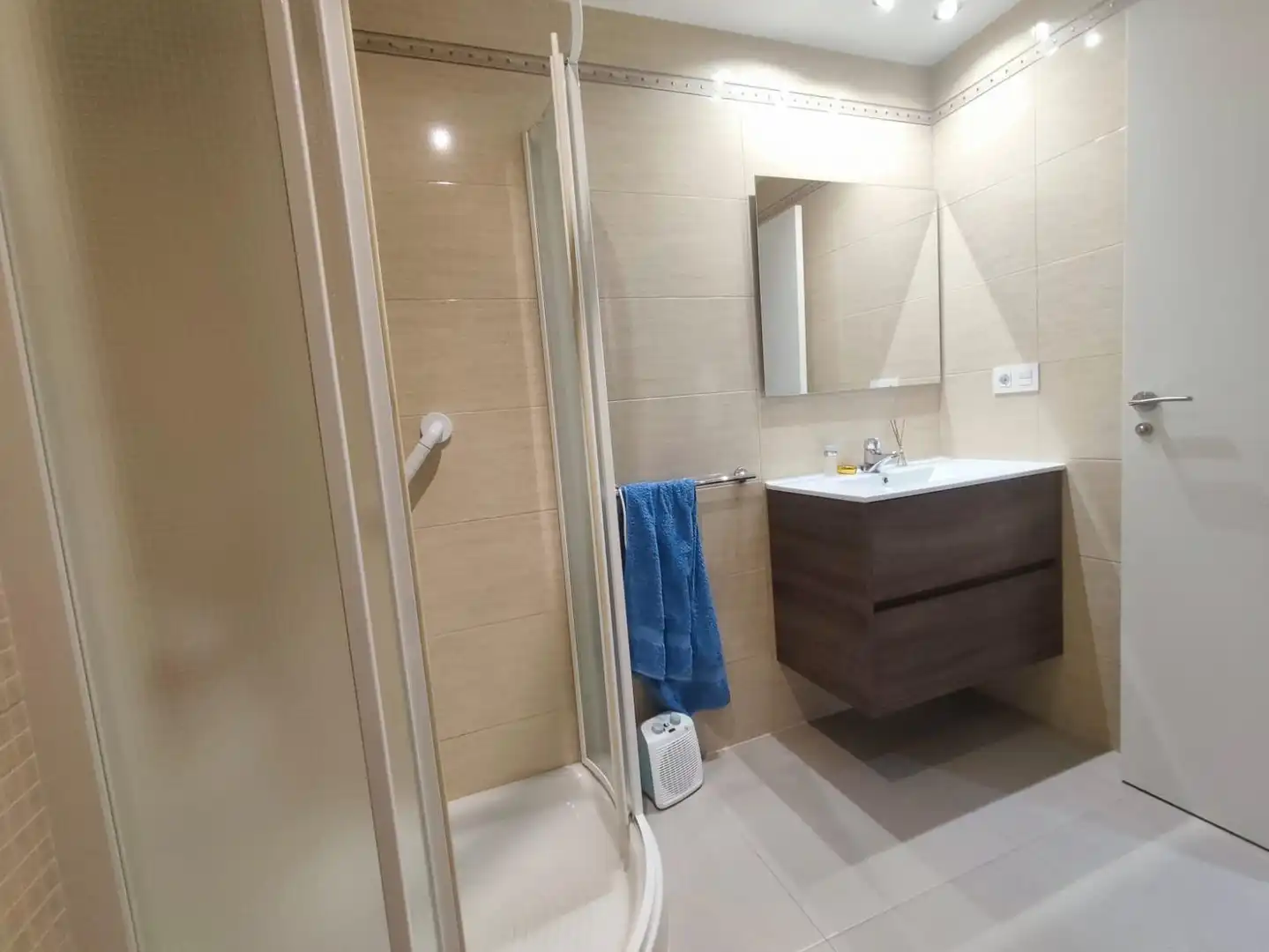 Baño de Piso en venta en Valencia con Jardín privado