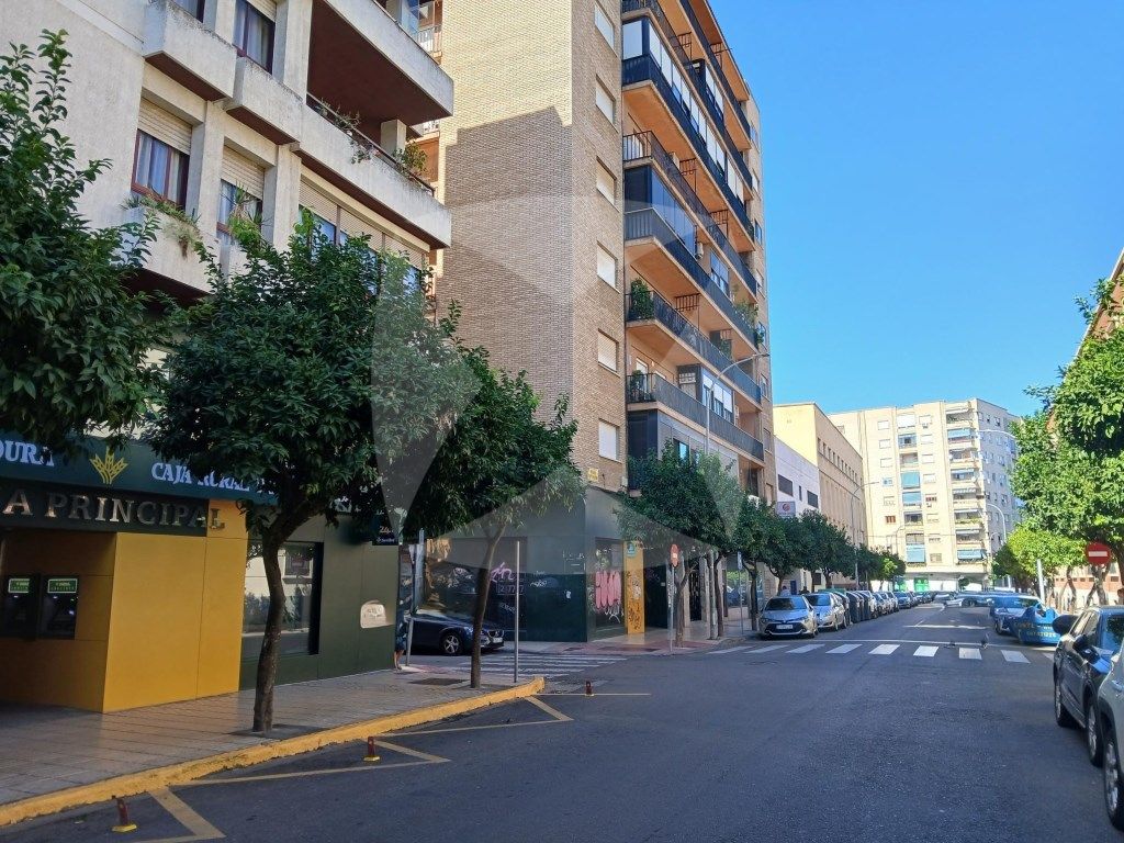 Flat to rent in Avenida Santa Marina, Santa Marina