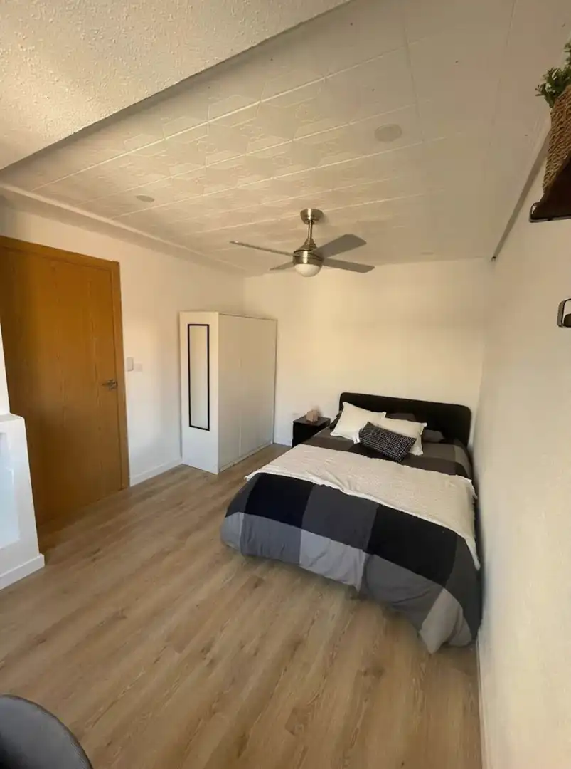 Schlafzimmer von Wohnung zur untervermieten in Rascanya