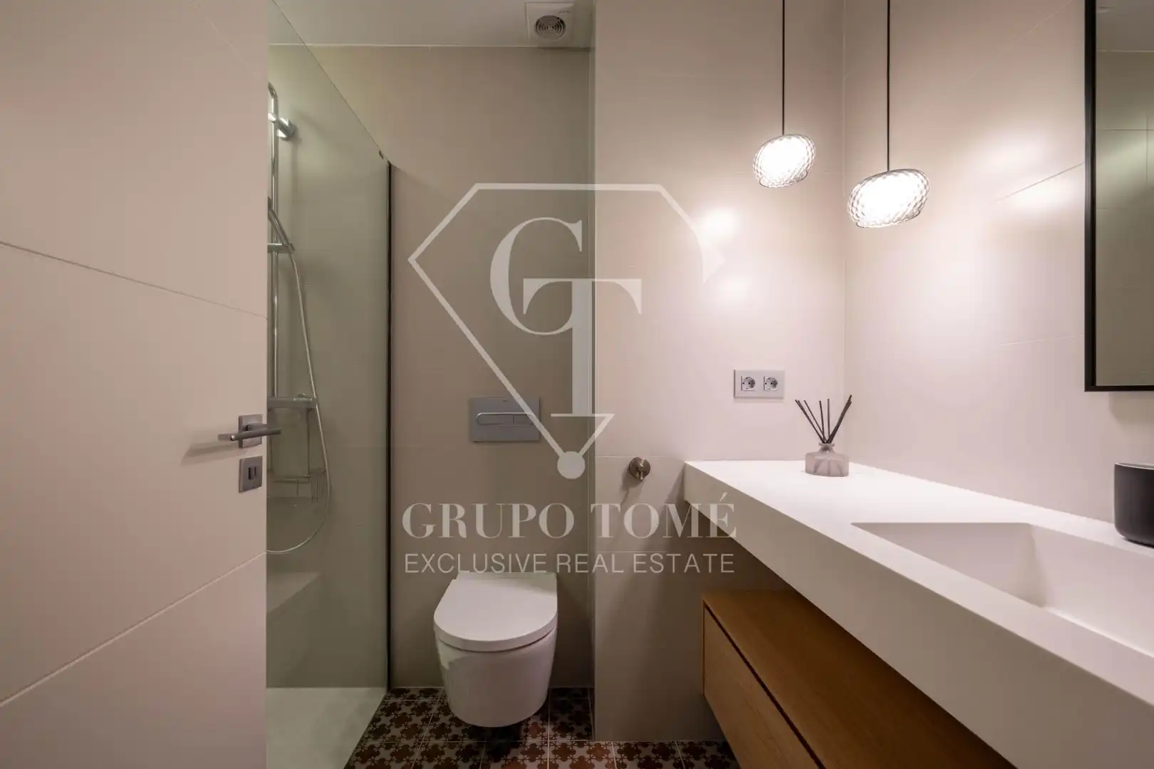 Bathroom of Detached homes for sale in Donostia - San Sebastián   with Heating, Private garden and Terrace