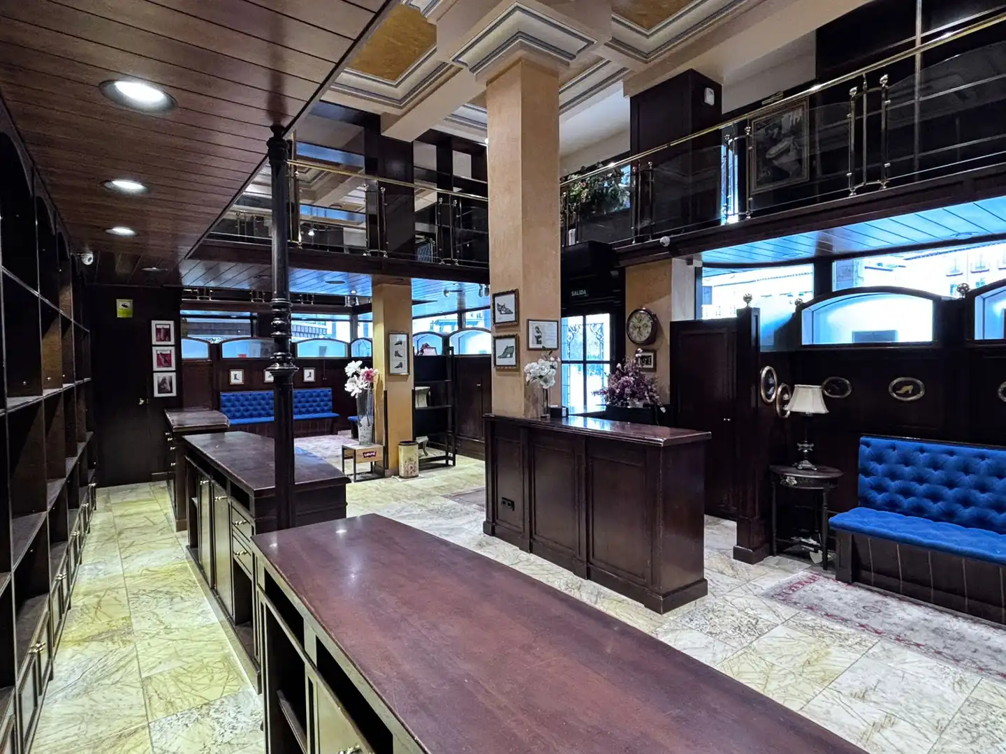 Commercial properties for rent in Burgos  with Air Conditioner, Heating and Furnished