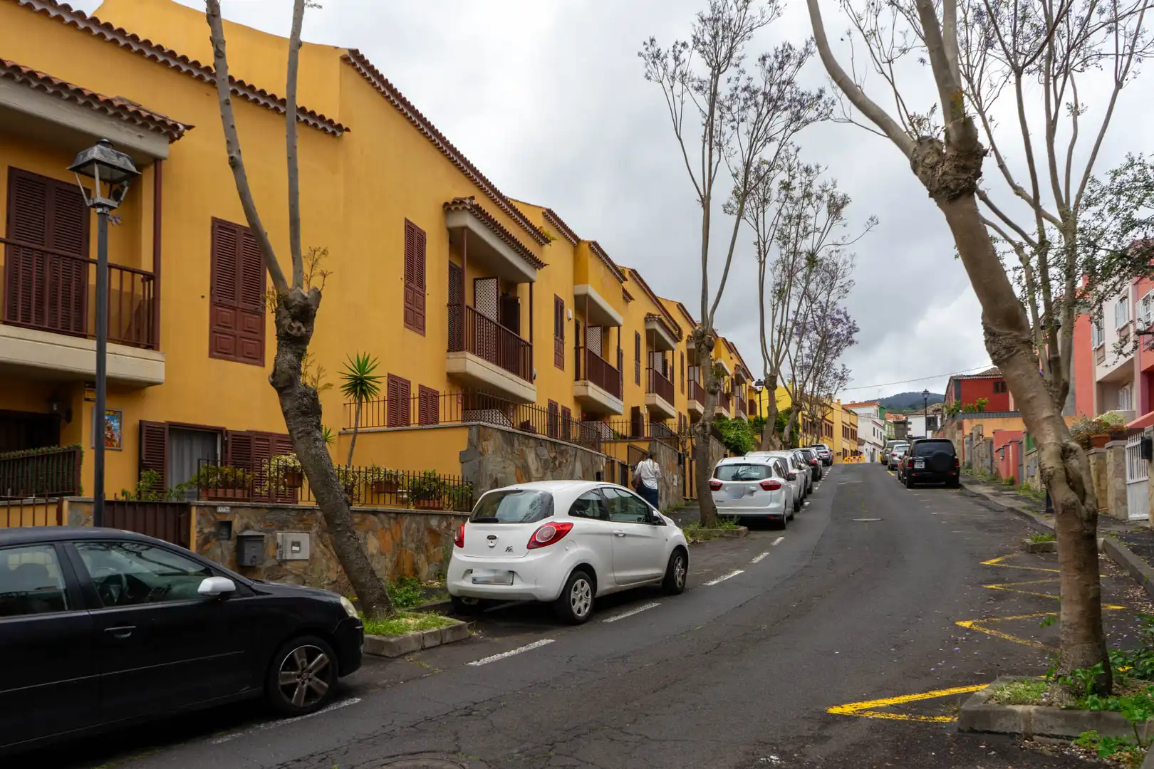 Vista exterior de Casa adosada en venda en Tacoronte amb Jardí privat, Terrassa i Moblat