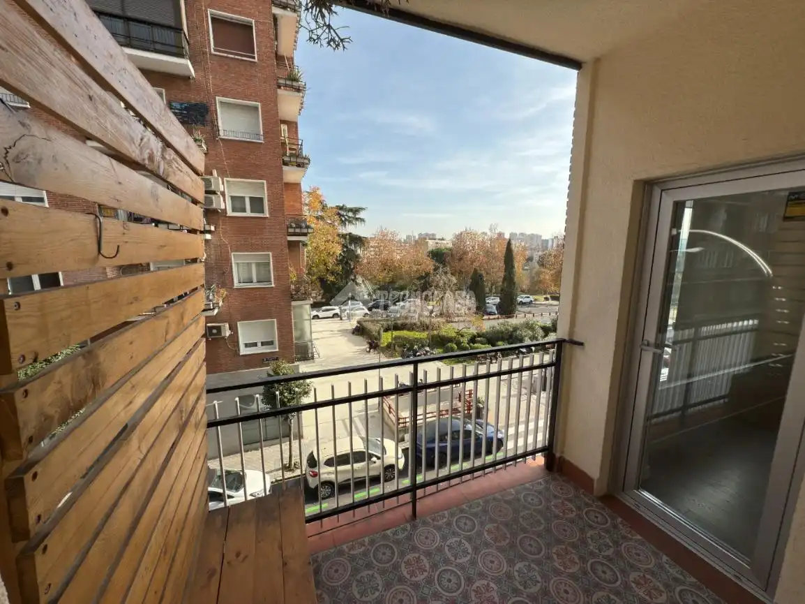 Vista exterior de Piso de alquiler en Barrio de Salamanca