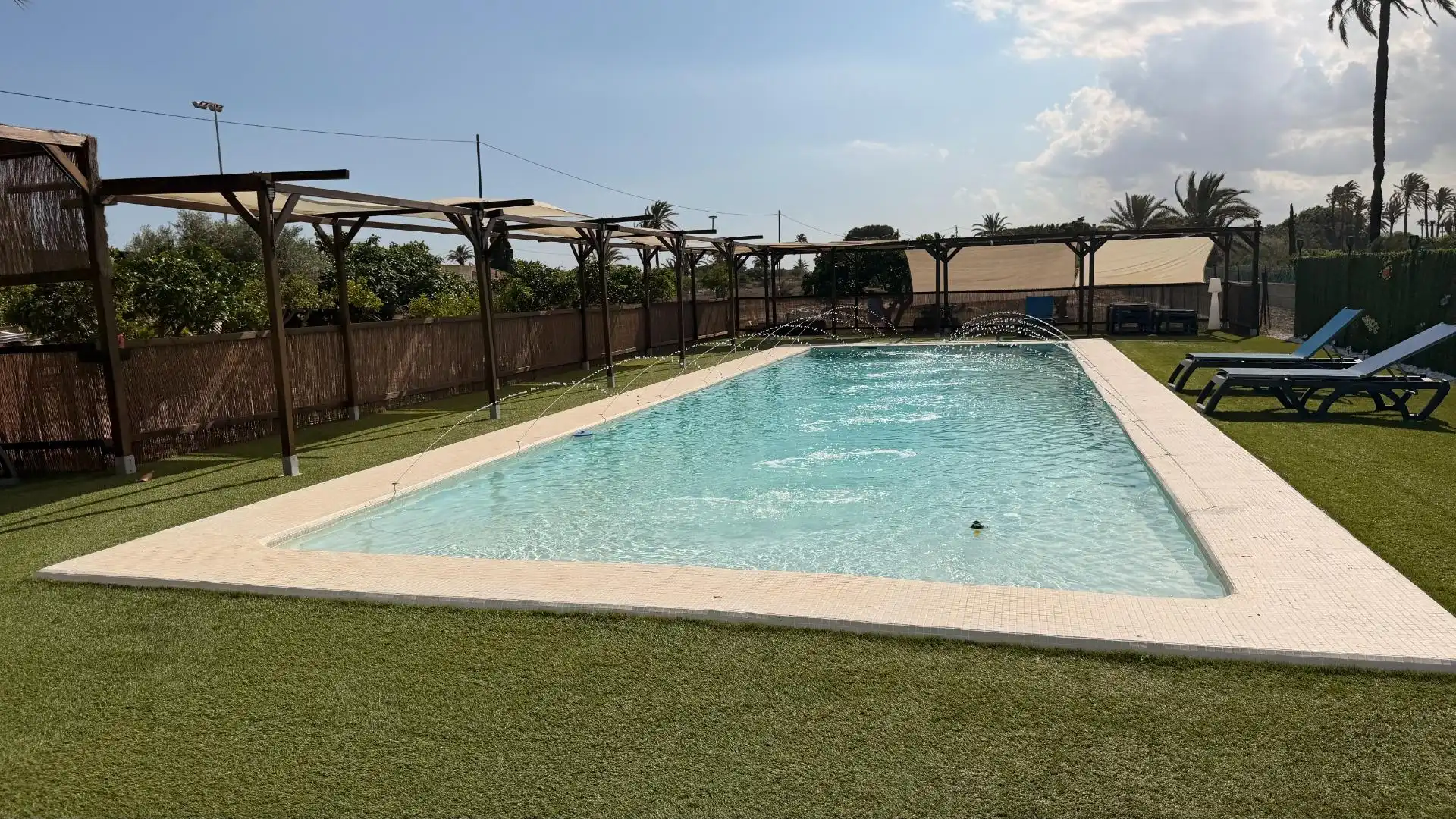 Schwimmbecken von Haus oder Chalet zum Verkauf in Elche / Elx mit Klimaanlage, Heizung und Privatgarten