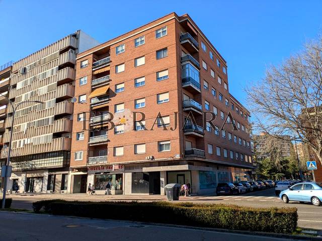 Local comercial en Venta en Pío Xii en Hospital - Nuevo Centro de Talavera de la Reina