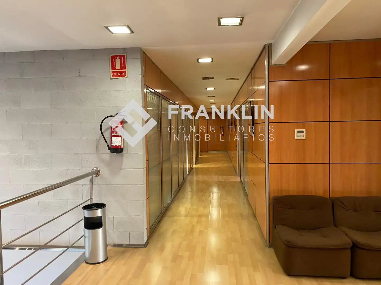 Nau industrial en venda a Carrer dels Basters, Palau-solità i Plegamans
