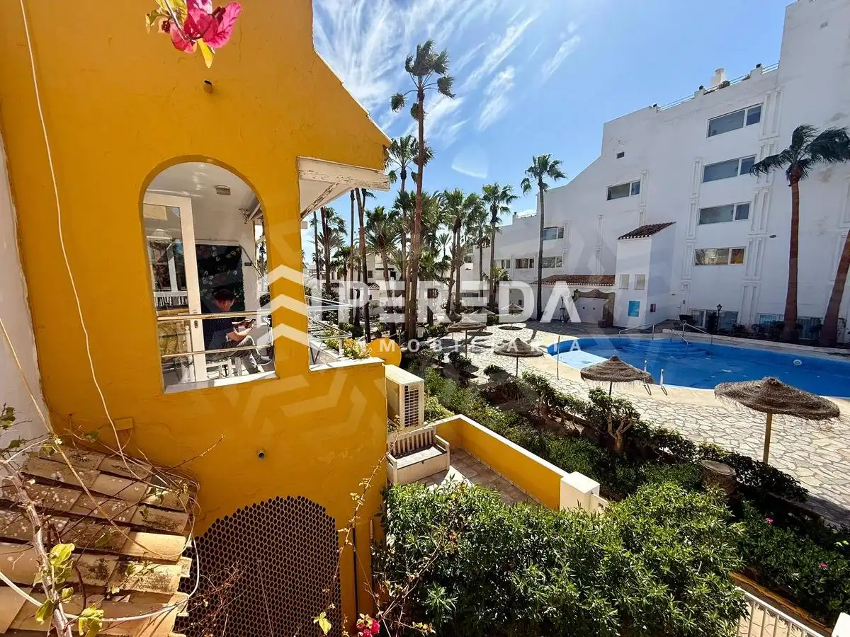 Exterior view of Apartments for sale in Roquetas de Mar  with Terrace and Community pool